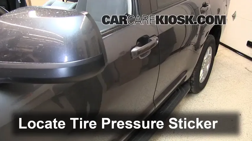 2012 Toyota Sequoia SR5 4.6L V8 Tires & Wheels Check Tire Pressure